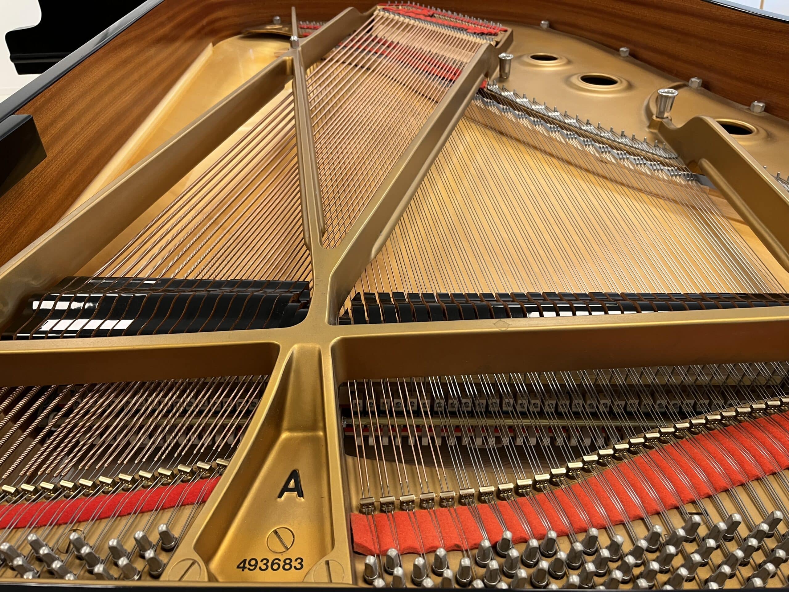 Piano Reparatie of revisie 59 Gietijzeren frame van een Steinway & Sons vleugel